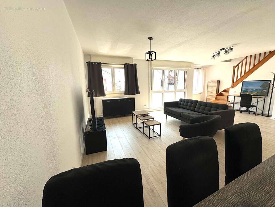 Appartement  5 pièce(s) 105.24 m2 - photo 3
