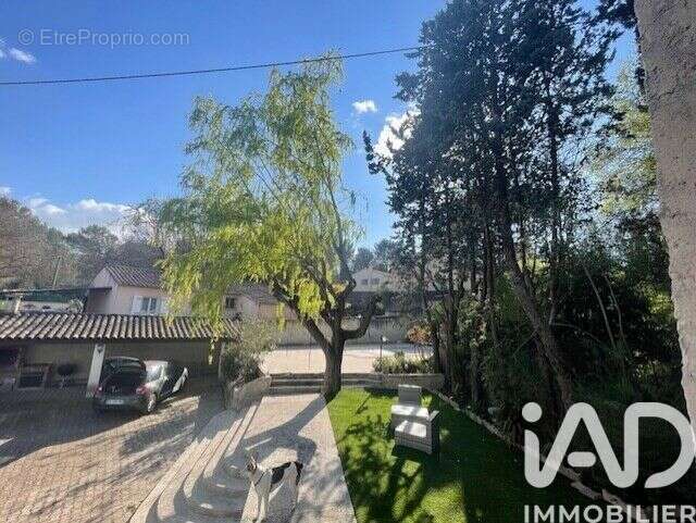 Photo 3 - Maison à GREASQUE