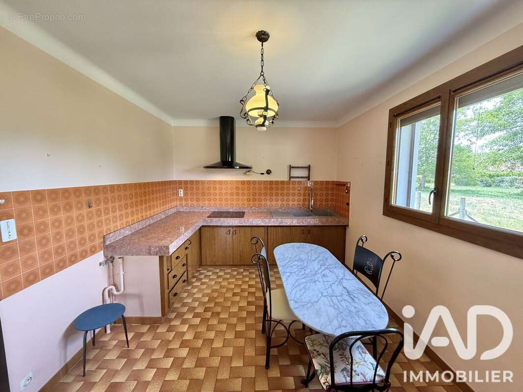 Maison 167 m² à Andrest  - photo 7