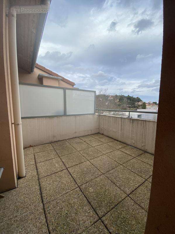 Appartement à SAINT-ETIENNE