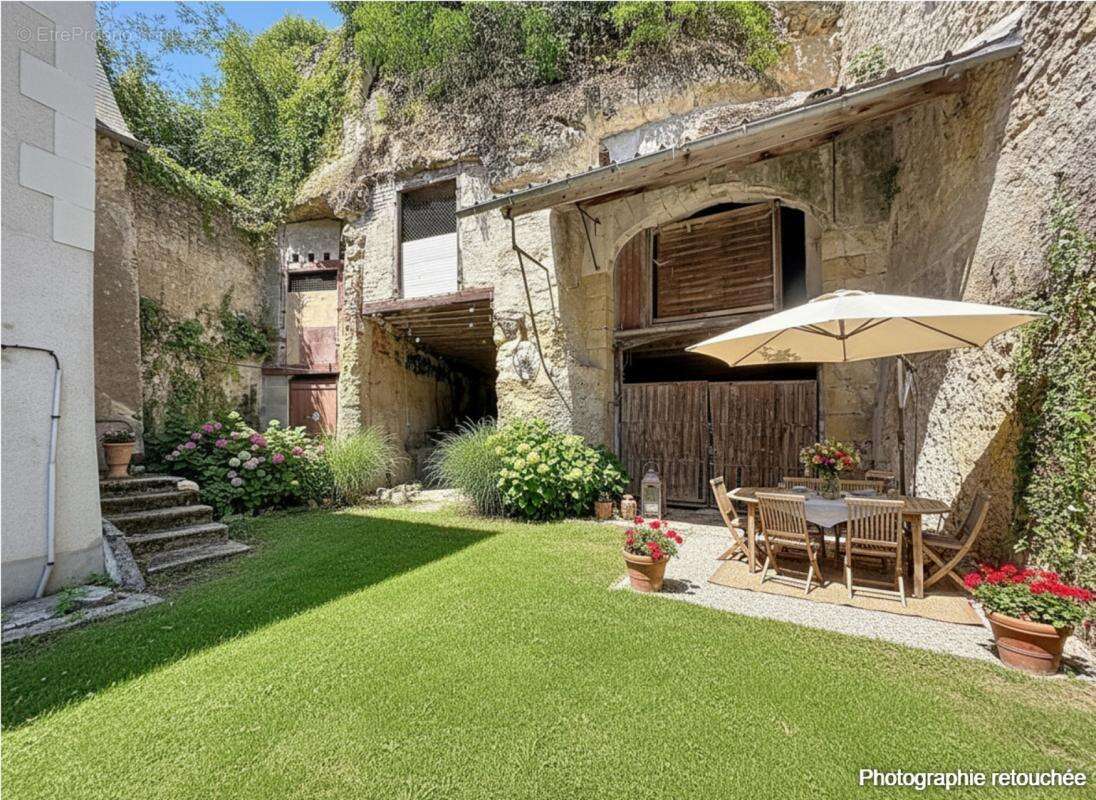 Maison à POCE-SUR-CISSE