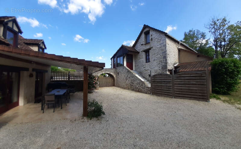 Maison avec gite et piscine - photo 9