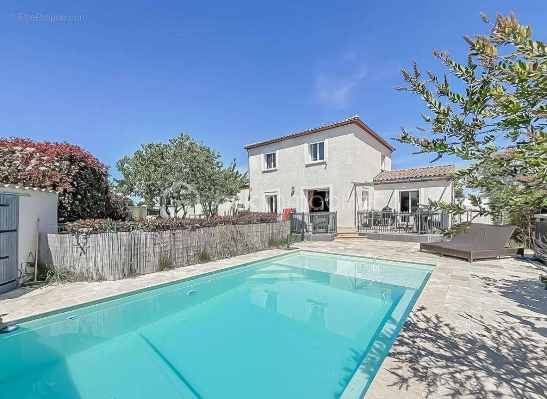 Maison à POMEROLS