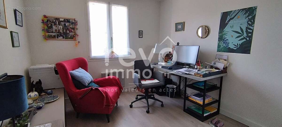 Maison à SAINT-BARTHELEMY-D'ANJOU