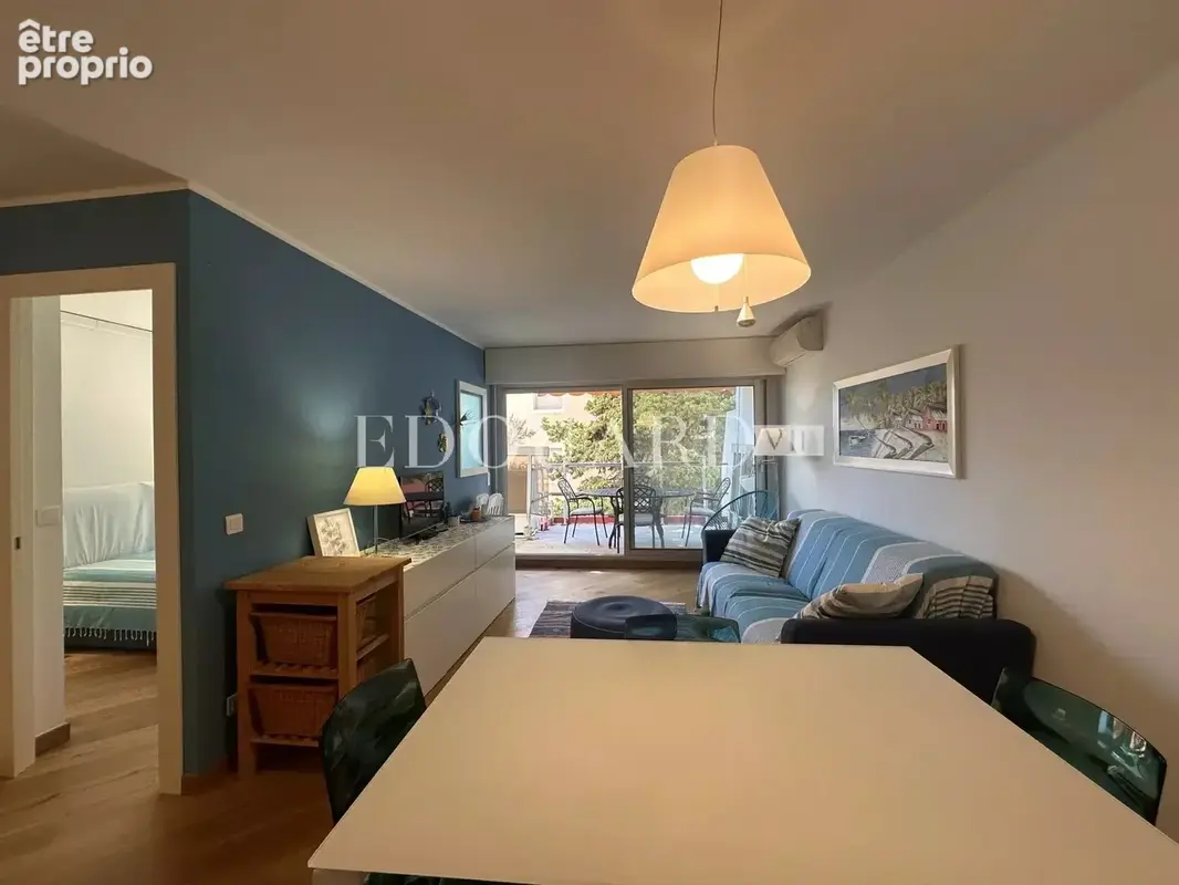 En exclusivité trois pièces en excellent état avec grande terrasse, vue mer et parking, face aux Sablettes - photo 18