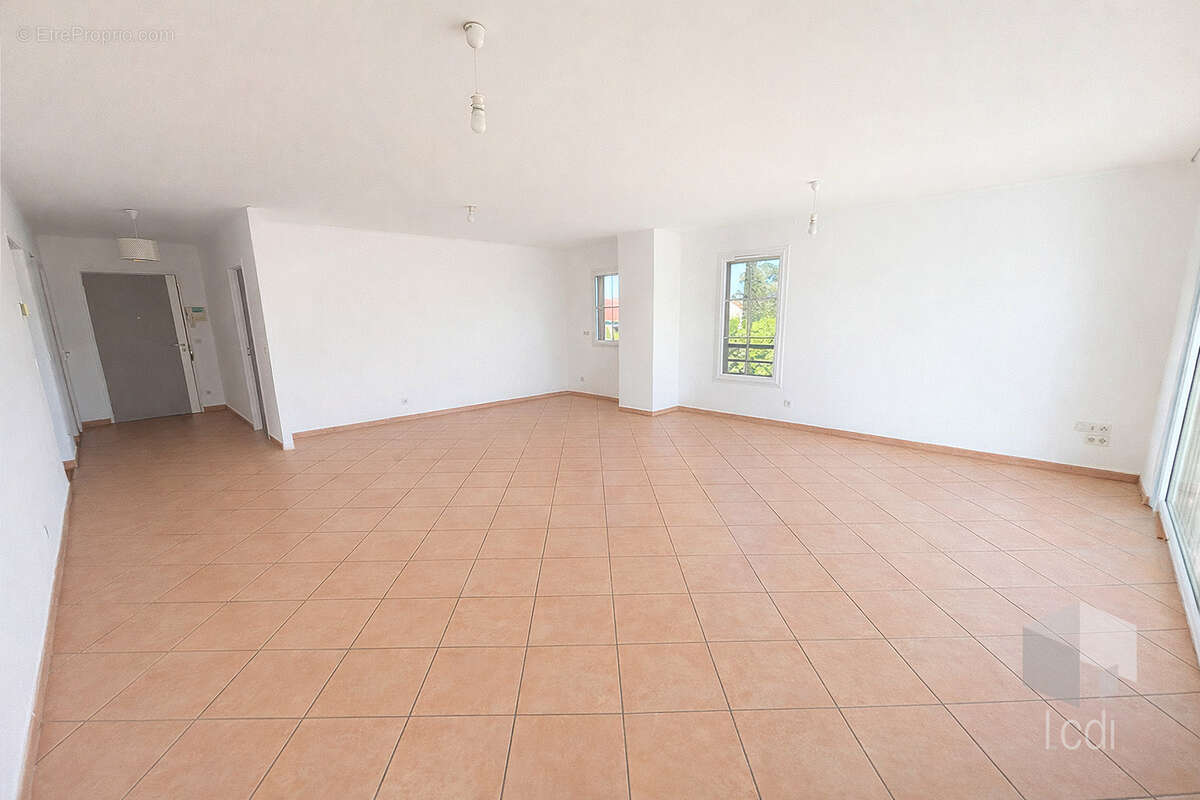 Appartement à MONTELIMAR