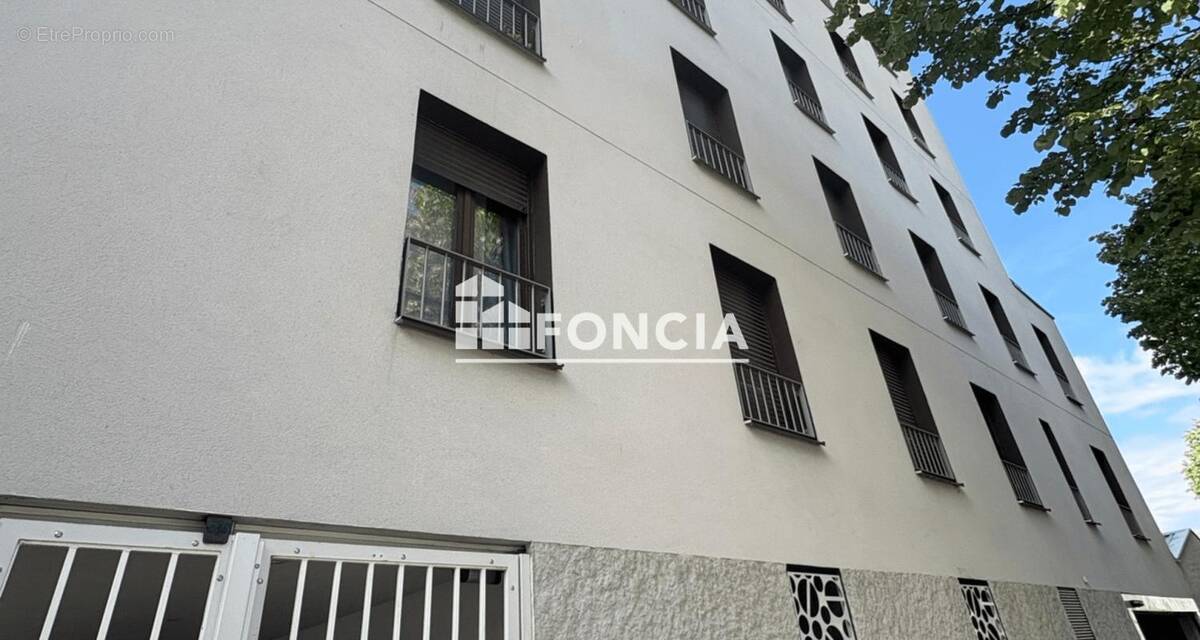 Appartement à LA COURNEUVE