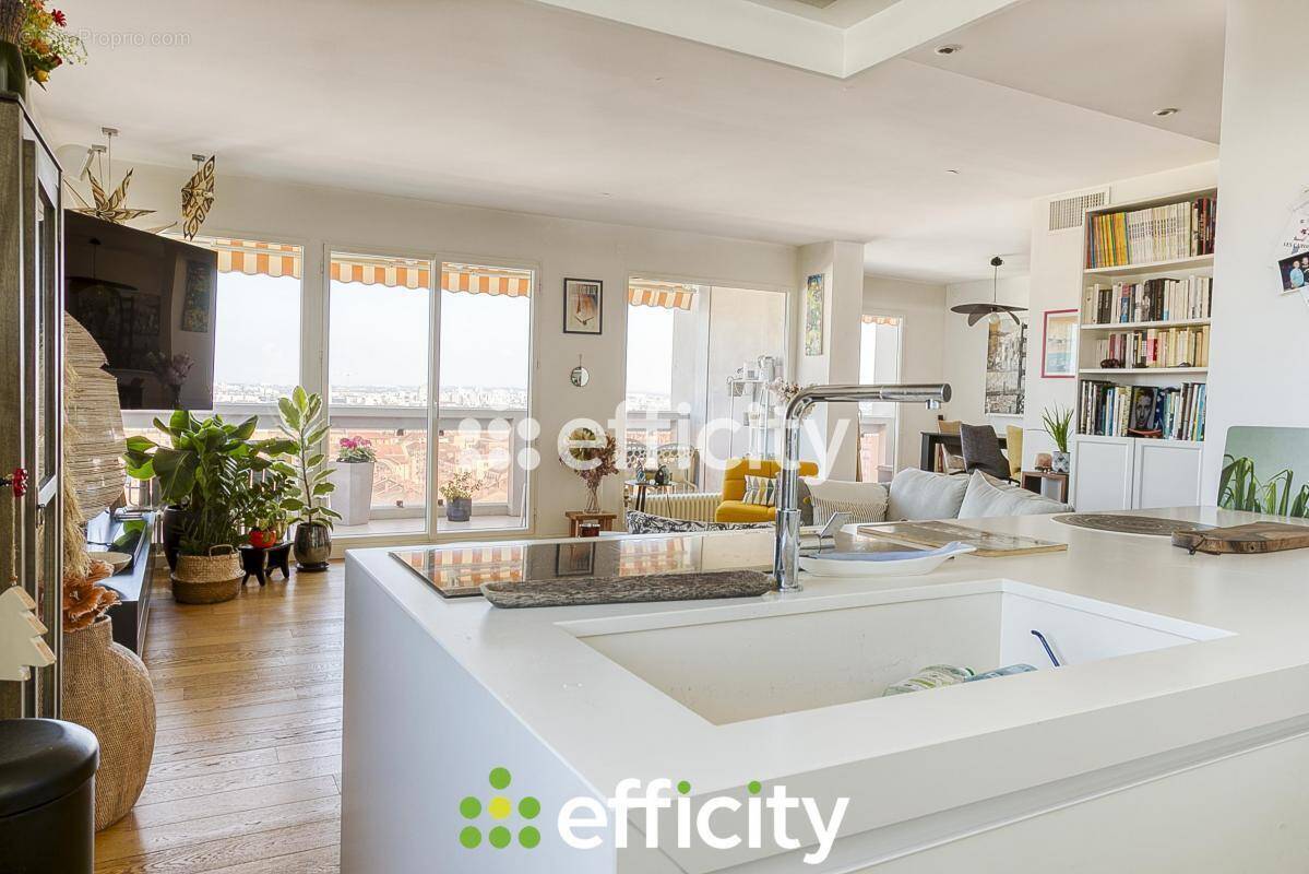 Appartement à LYON-6E