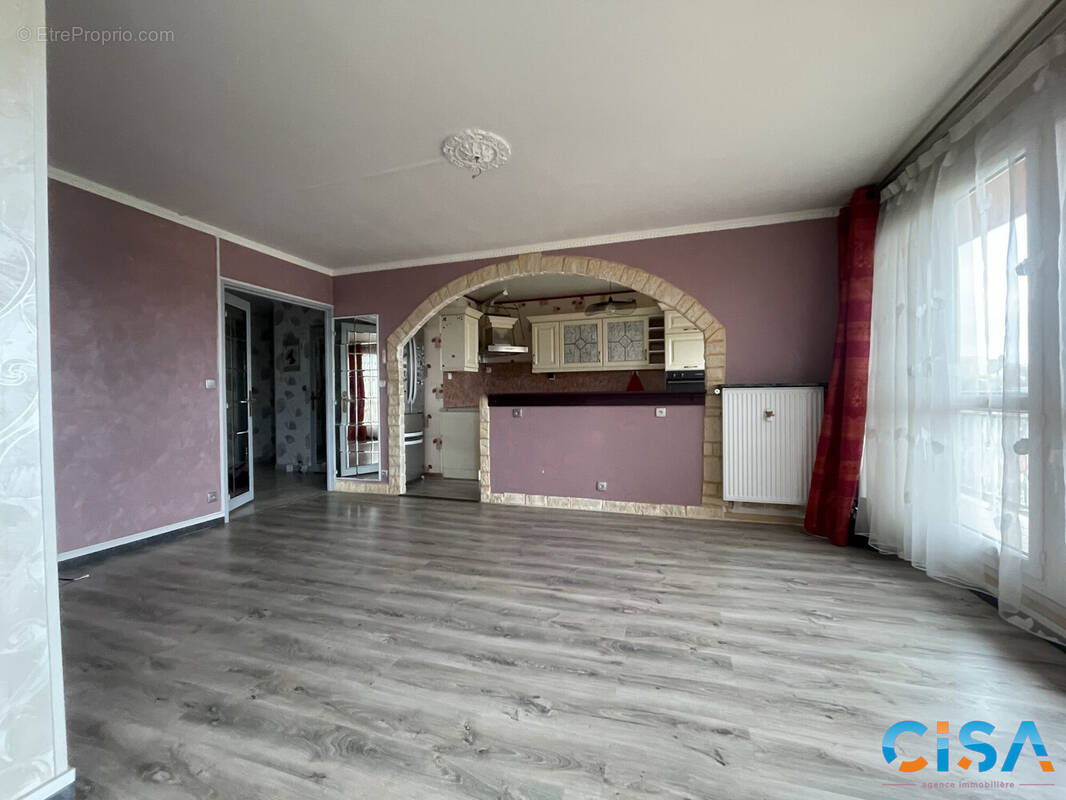 Appartement à MONTATAIRE