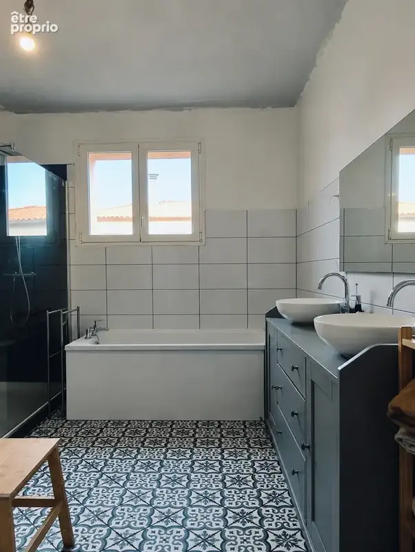 Uchaud   maison de village entièrement rénovée   117 m2   3 chambres   cour 45 m2 - photo 6