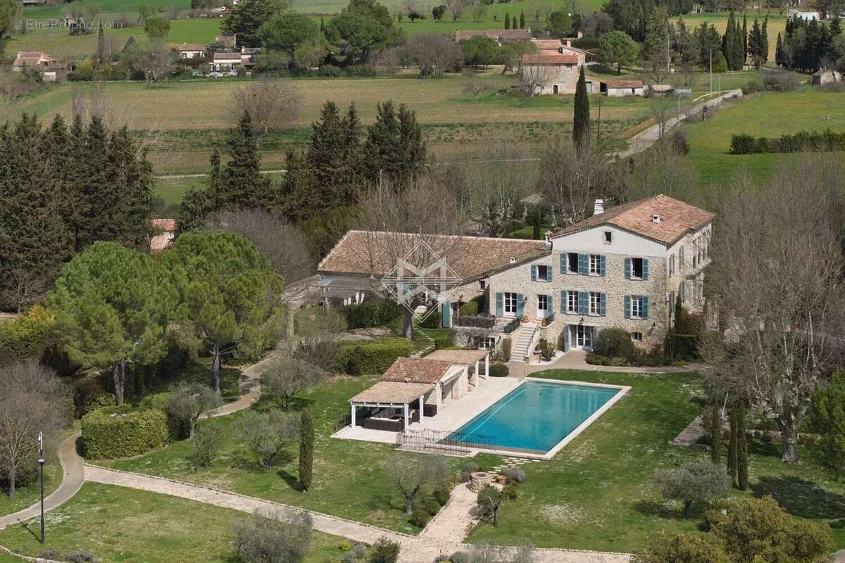 Propriété de charme profitant d'un parc de 10 hectares - photo 4