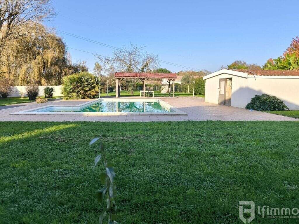 Maison à SAINT-ANDRE-DE-CUBZAC