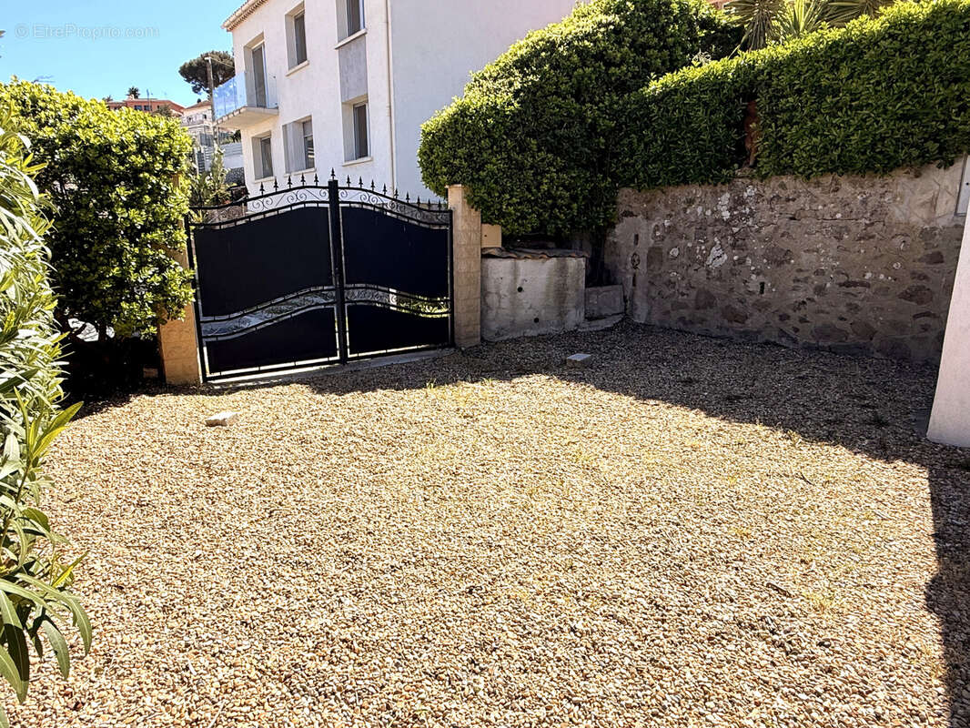 Maison à SAINT-MANDRIER-SUR-MER