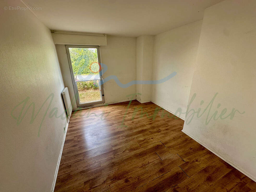 Appartement à FRENEUSE