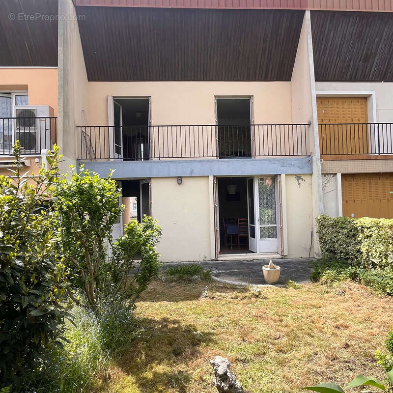 Maison à YZEURE