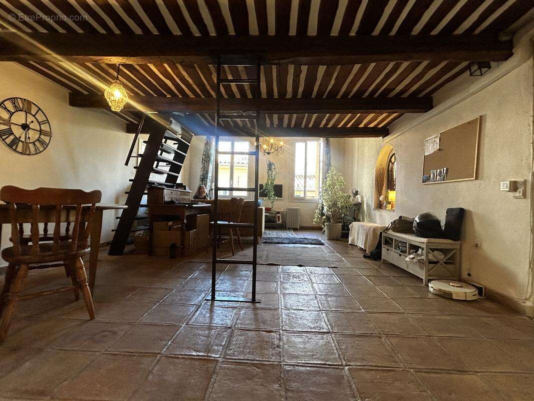 Appartement à AIX-EN-PROVENCE