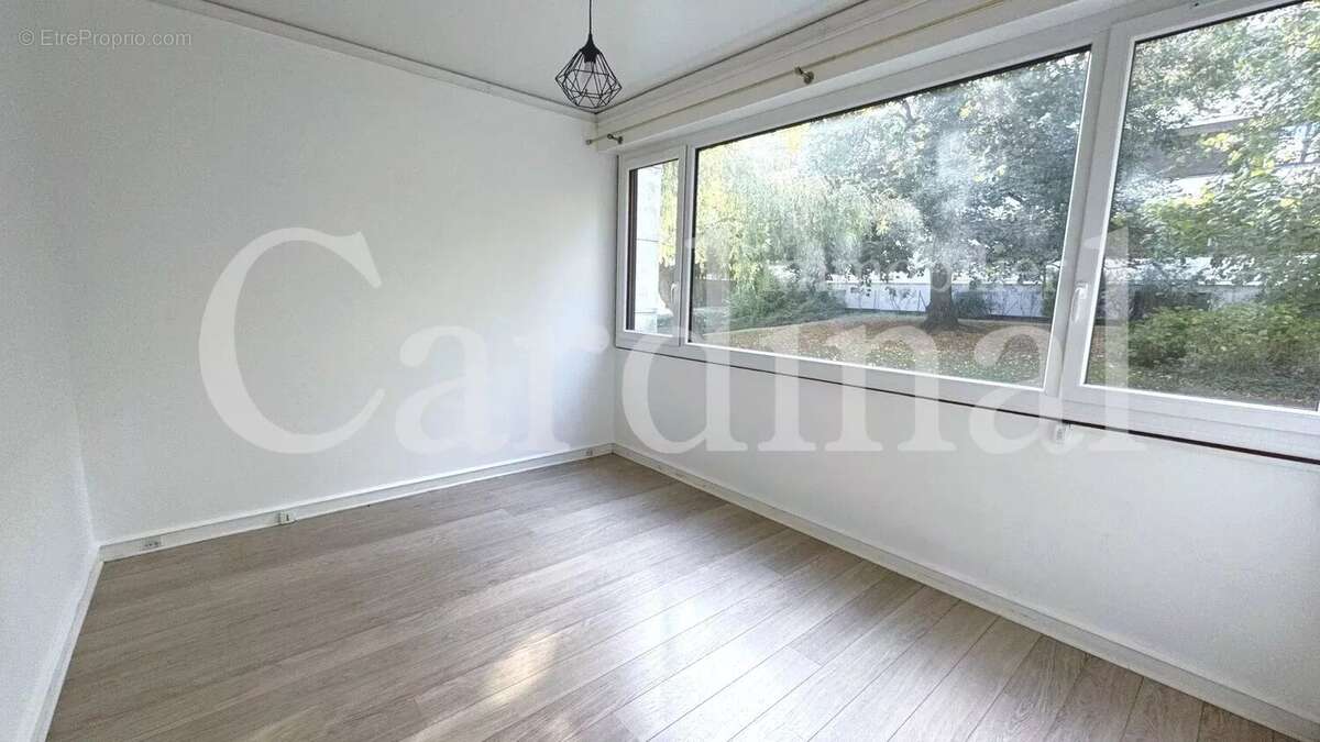 Appartement à NOISY-LE-ROI