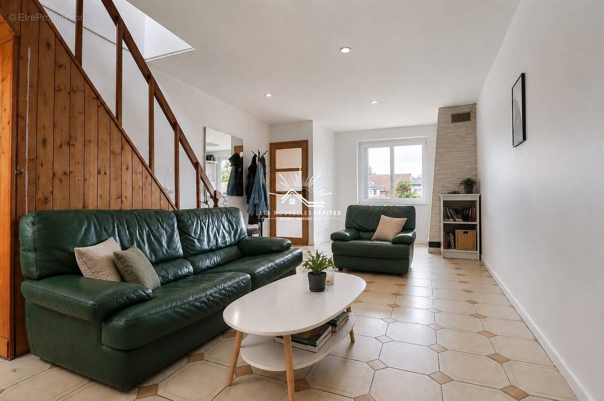 Maison à CROIX