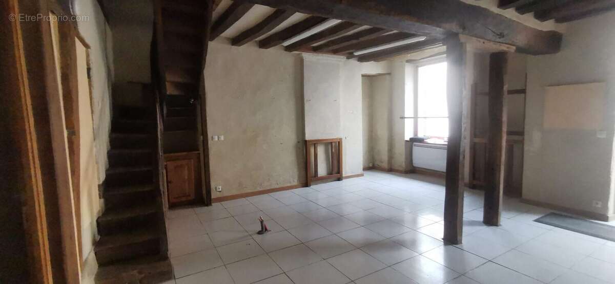 Maison à JUPILLES