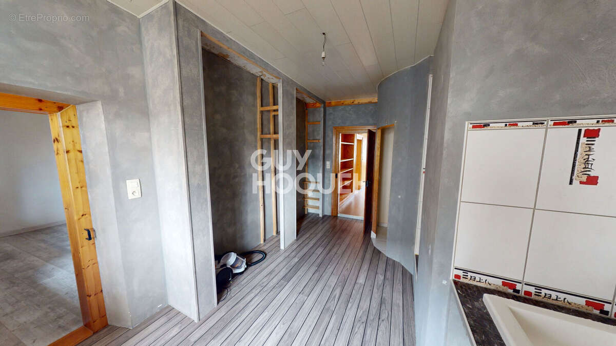 Appartement à SAINT-AMARIN