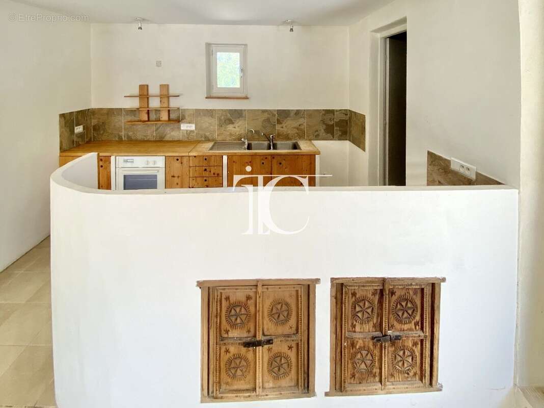 Secteur lussan, maison plain-pied 180m2 de conception bio-climatique, sur parcelle 6055m2 - photo 9