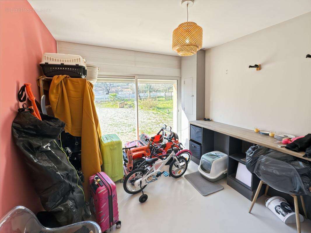 Maison à SAINT-ASTIER