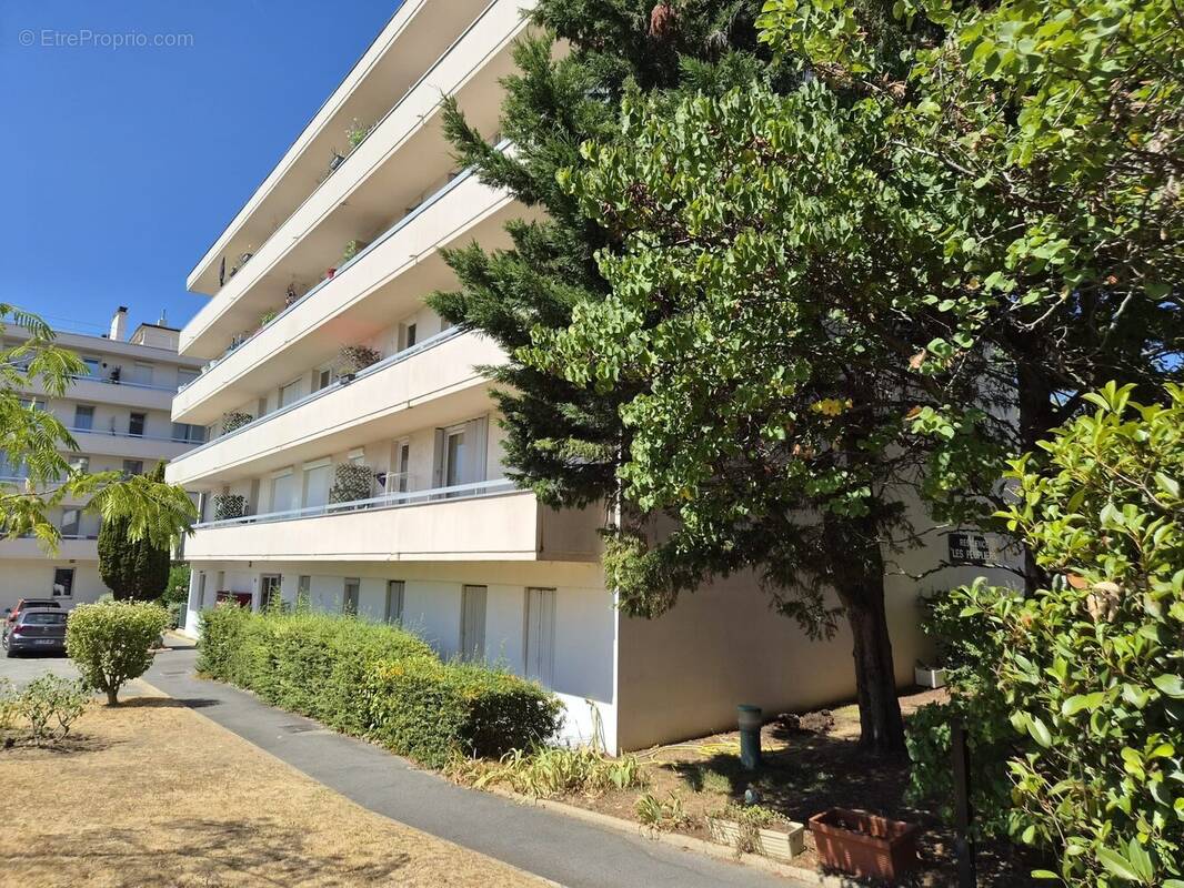 immeuble studio NEUILLY SUR MARNE - Appartement à NEUILLY-SUR-MARNE