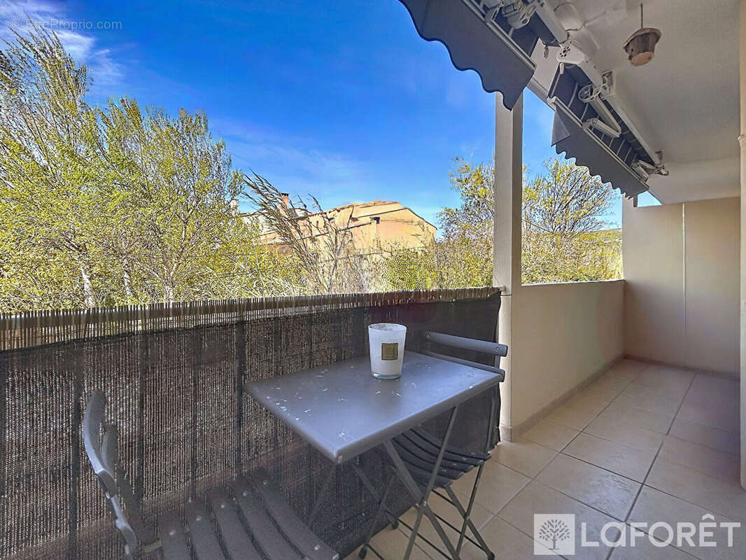 Appartement à CARRY-LE-ROUET