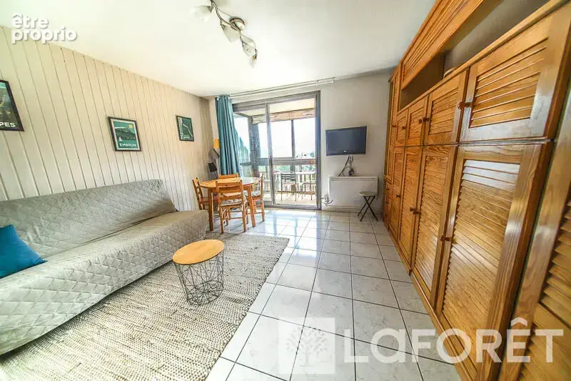 **studio + coin nuit - embrun - 1 pièce - photo 3