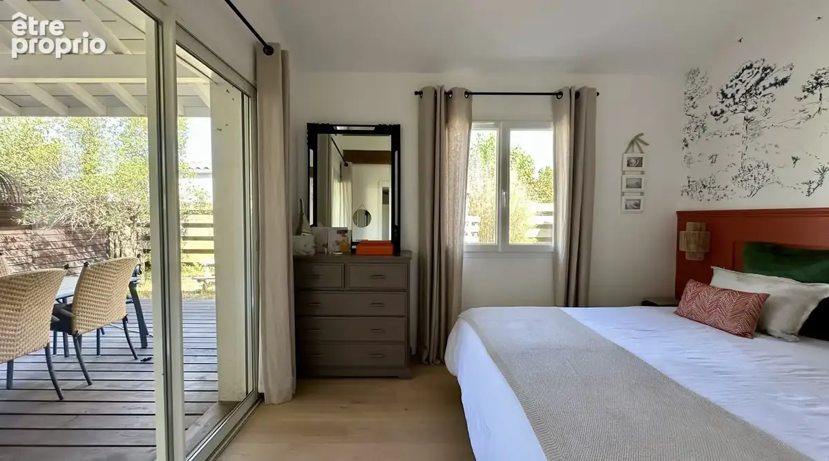 Villa contemporaine de 6 pieces de 133 m2 avec piscine et garage - photo 12