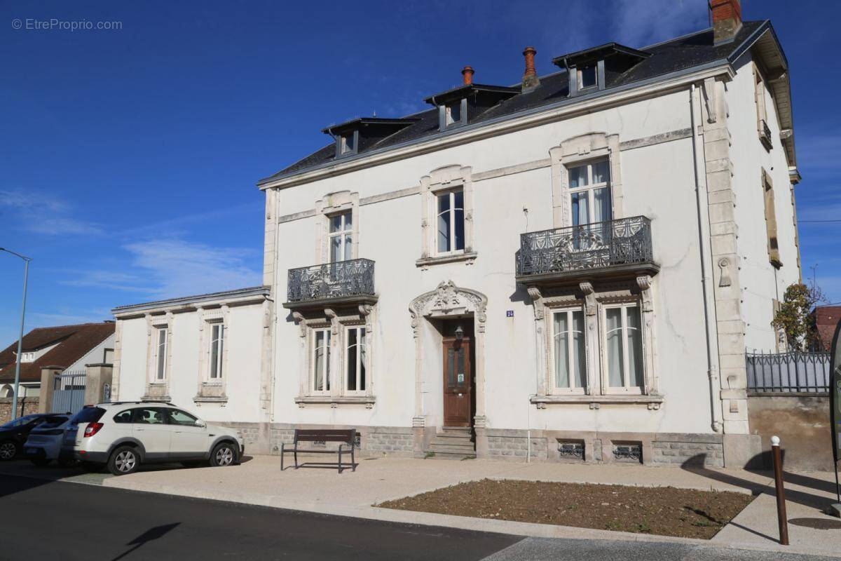 Maison à AUTUN