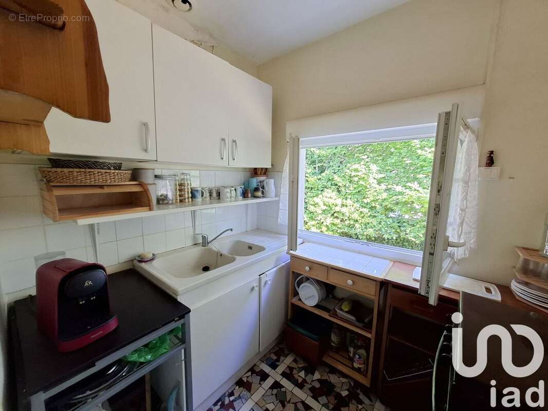 Maison 55 m² à Saint-Antonin-De-Sommaire  - photo 4