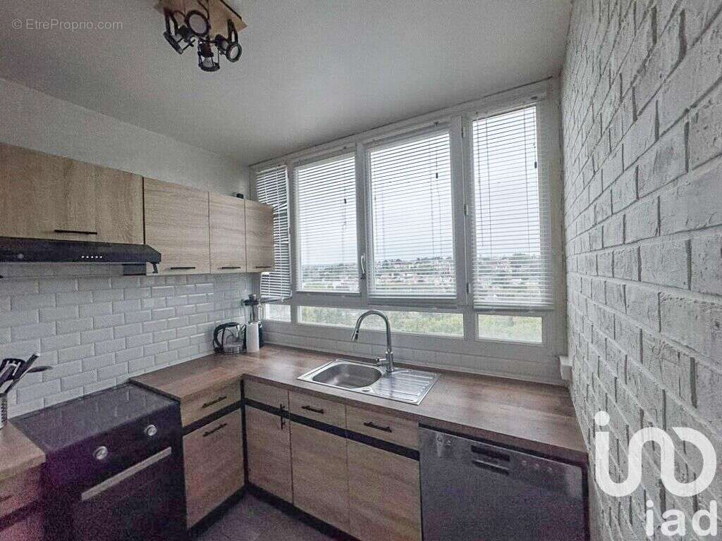 Photo 3 - Appartement à SAVIGNY-SUR-ORGE