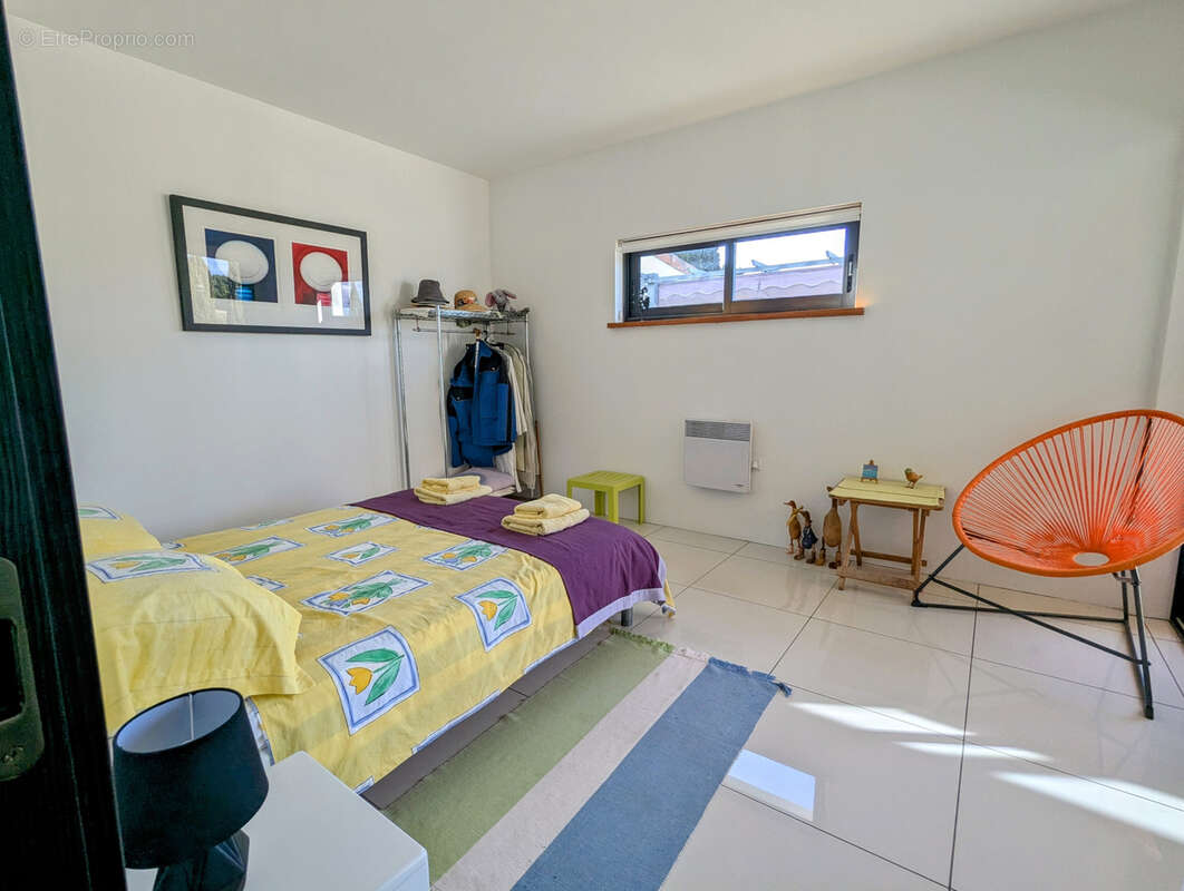 Maison à SAINTE-VALIERE