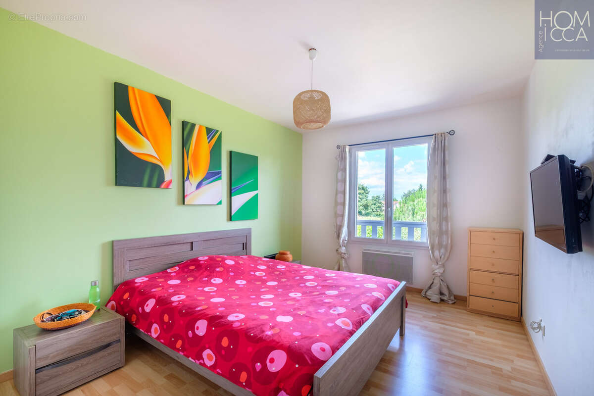 Maison à FLEURIEUX-SUR-L'ARBRESLE