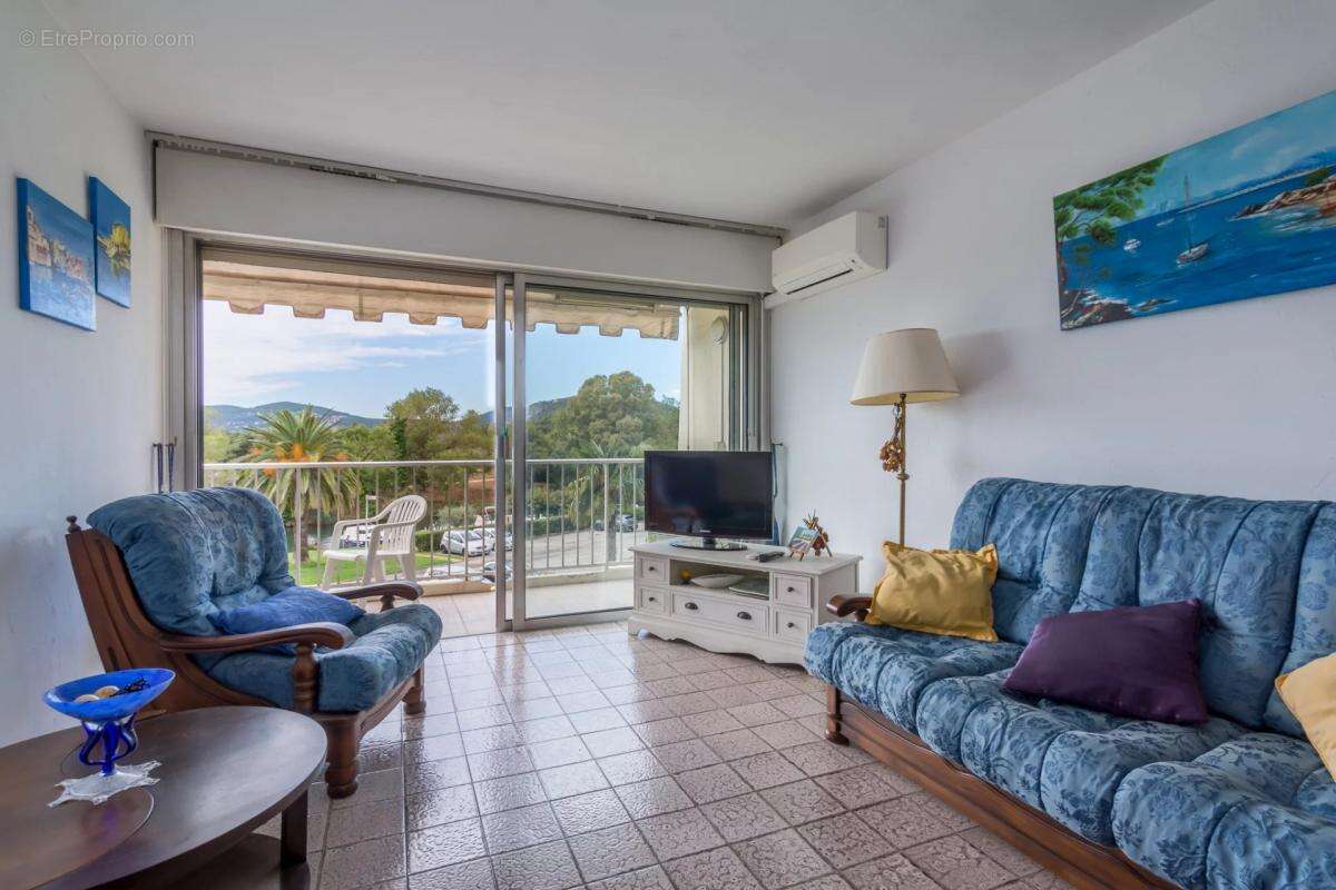 Appartement à MANDELIEU-LA-NAPOULE