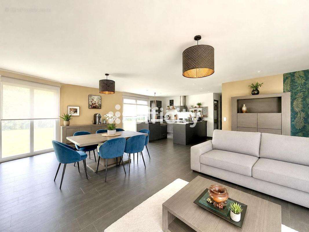Maison 144 m² à Anizy-Le-Chateau  - photo 4