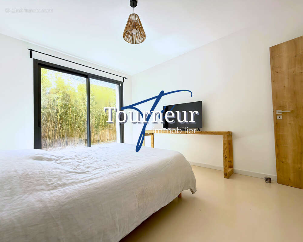 Maison à SIX-FOURS-LES-PLAGES