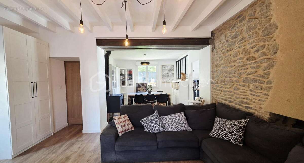 Maison à SAINT-BRICE-EN-COGLES