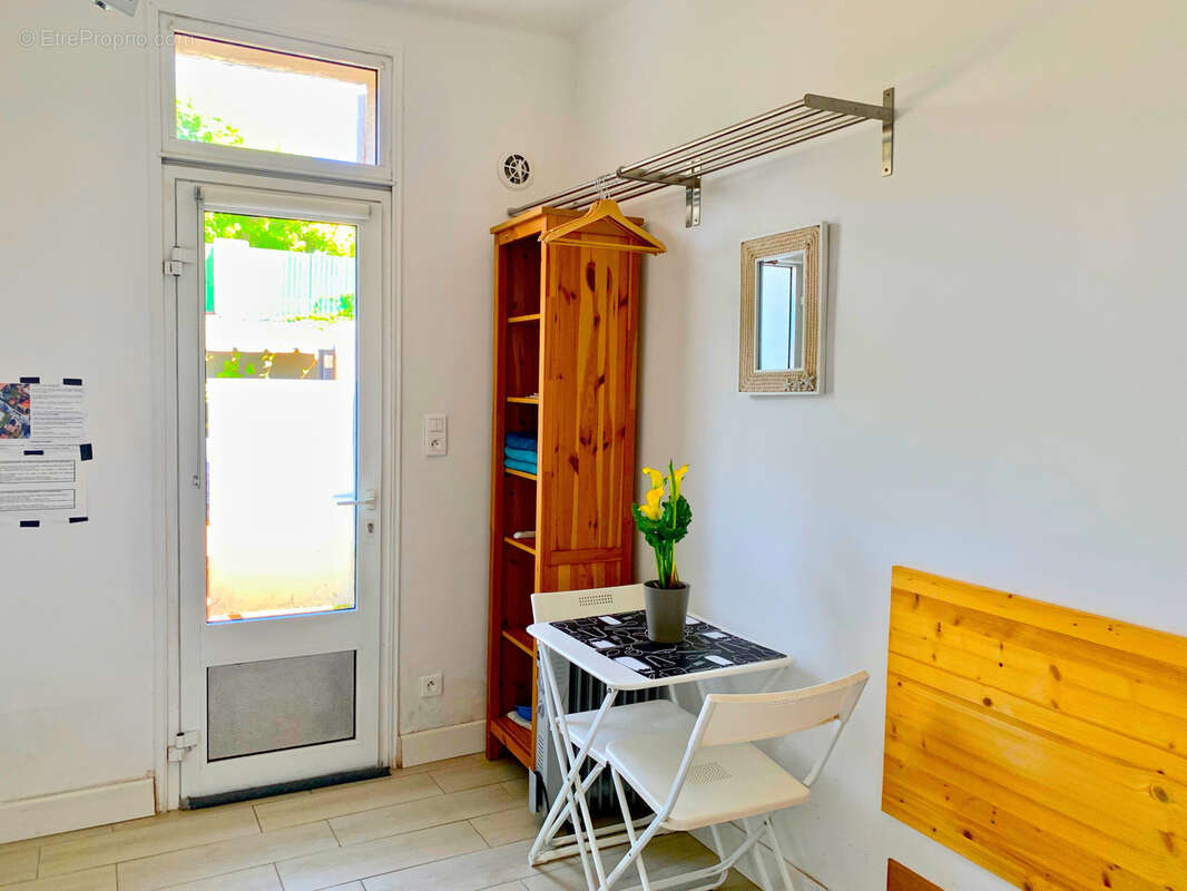 Villa rénovée divisée en 4 appartements à La Ciotat 50 m de la mer - photo 23