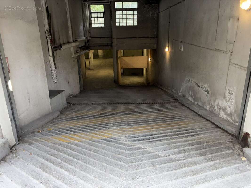 Parking à VINCENNES