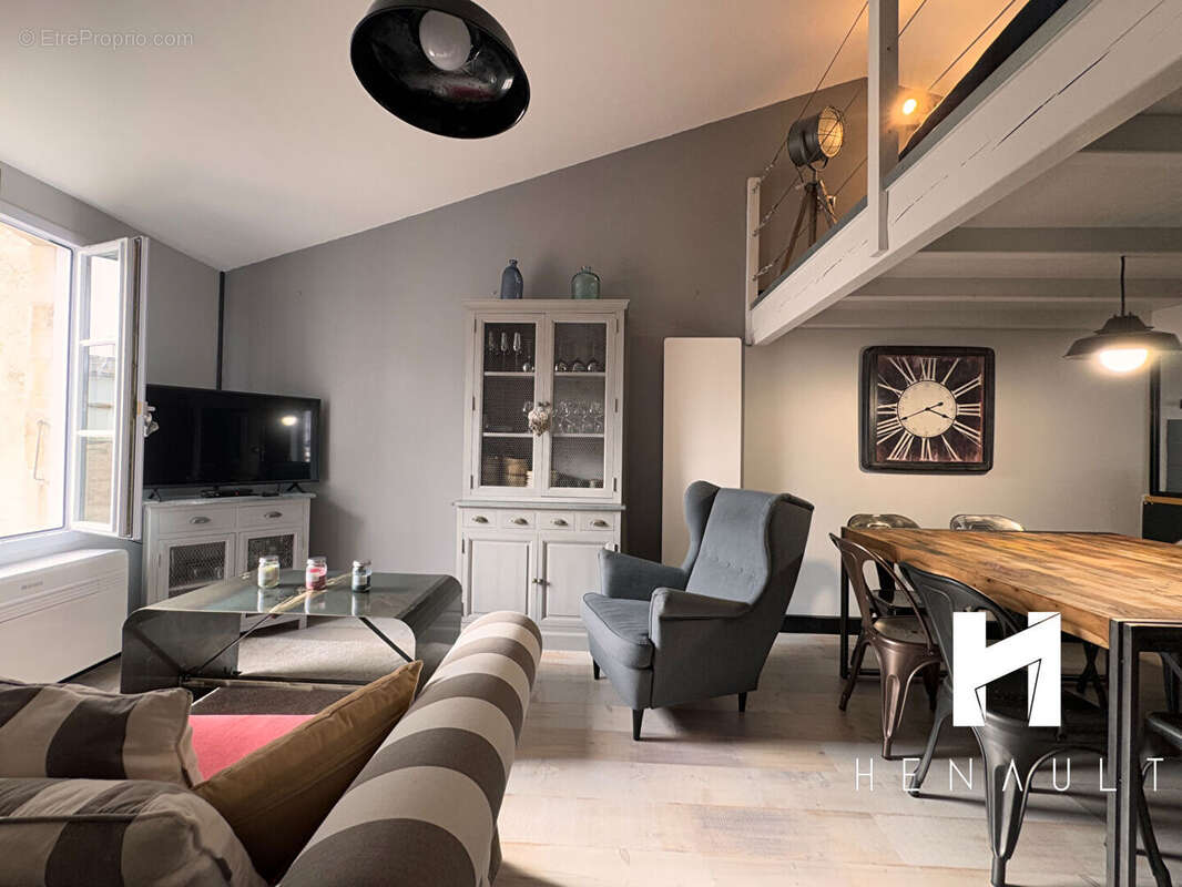 Appartement à SAINT-MARTIN-DE-RE