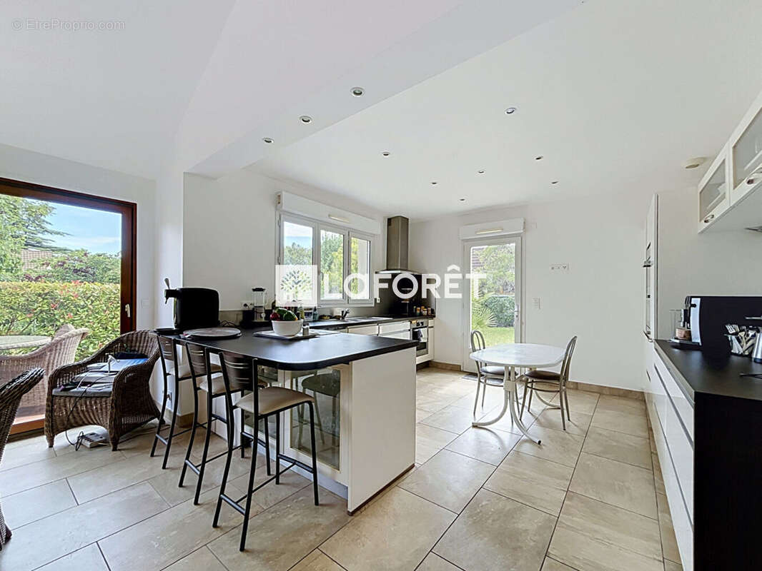 Maison Vernouillet 5 pièce(s) 112 m2, Terrain 909m2 - photo 5
