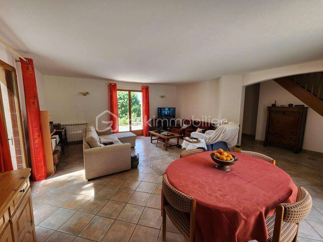Belle maison familiale avec appartement indépendant et piscine, à 10 min au nord de Sens - photo 9