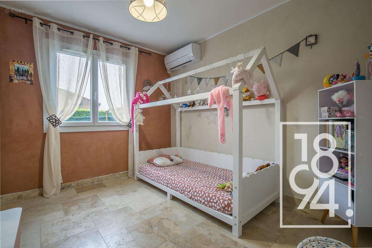 Appartement à SEPTEMES-LES-VALLONS