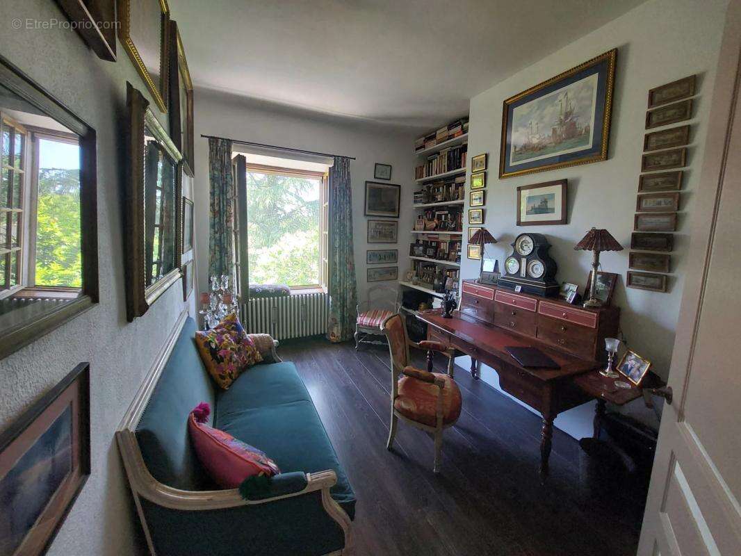 Maison à ALLEGRE-LES-FUMADES