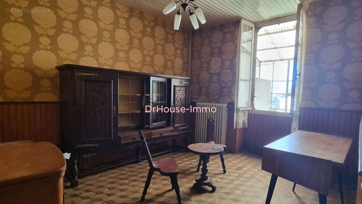 Maison à MEASNES