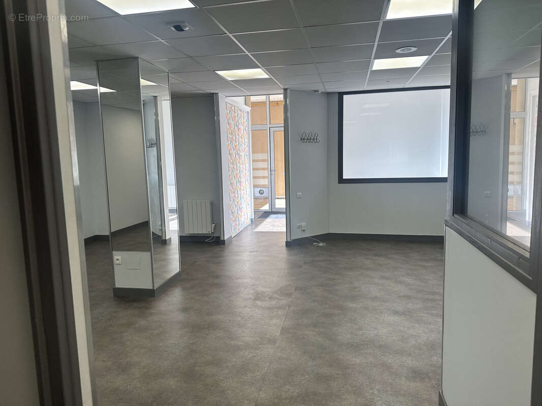 Commerce à POITIERS