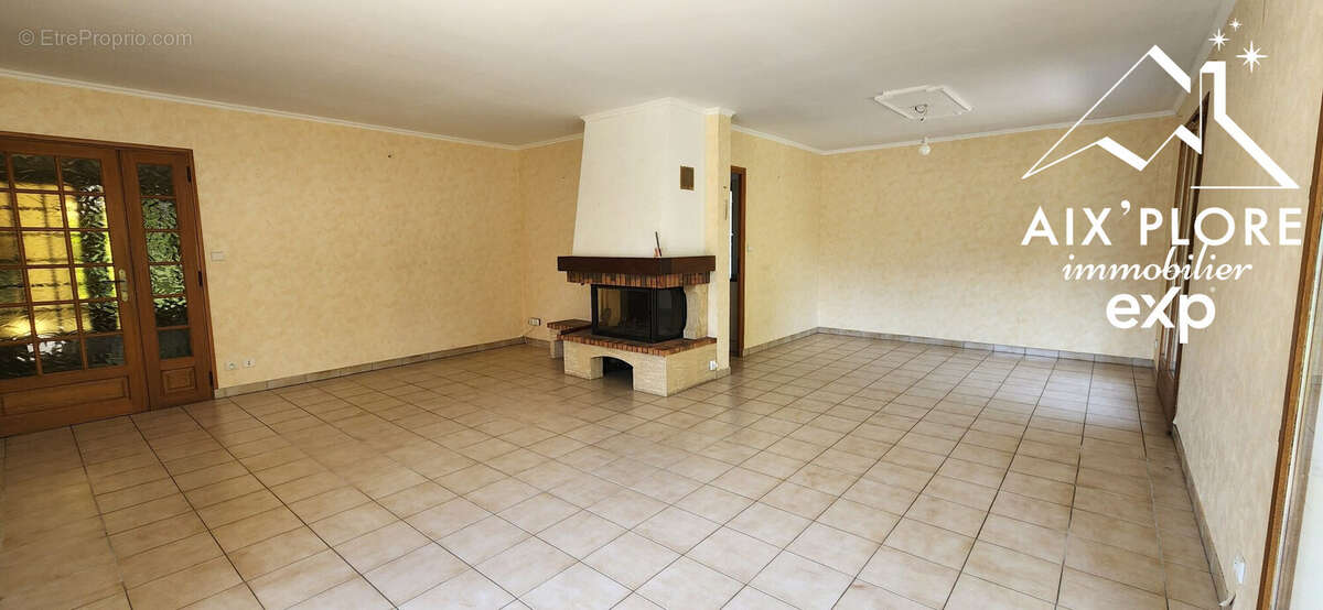 Maison 141 m² à Jacob-Bellecombette  - photo 5