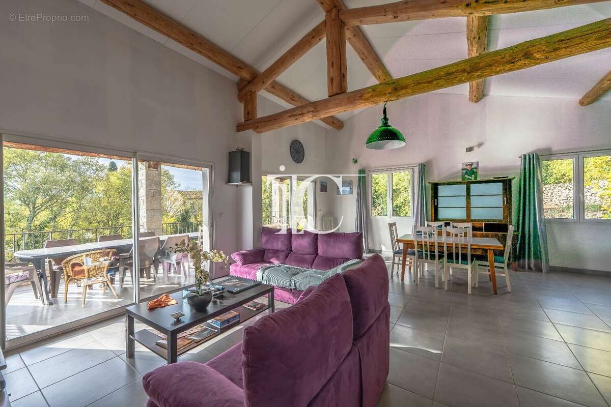 Maison à SAINT-ALBAN-AURIOLLES